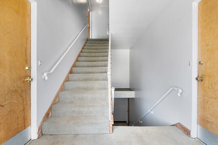 More Photos Of 552 Treeside Dr, Akron Apartments For Sale