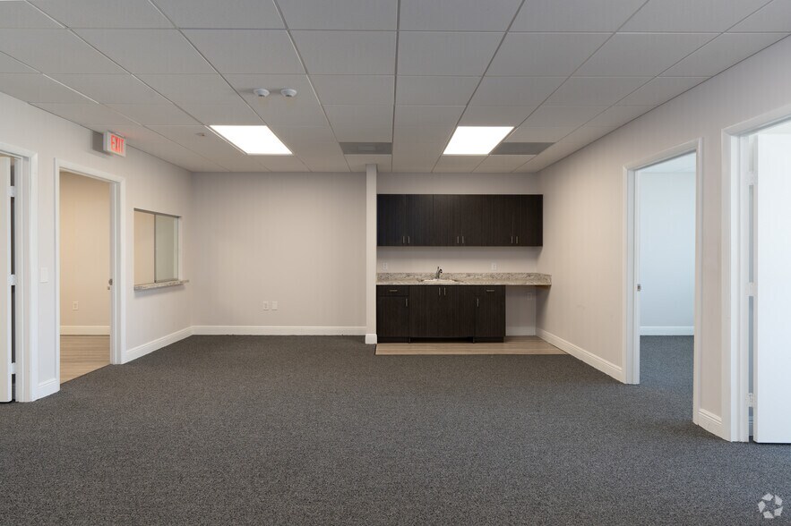 More Photos Of 500 Gulfstream Blvd, Delray Beach Office For Lease