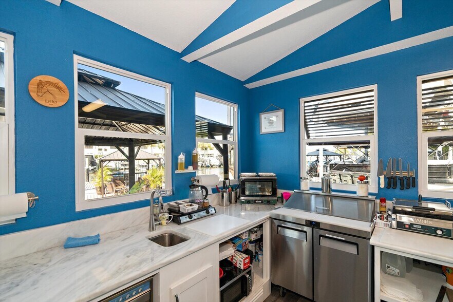 More Photos Of 2400 Bayshore Blvd, Dunedin Marina For Sale