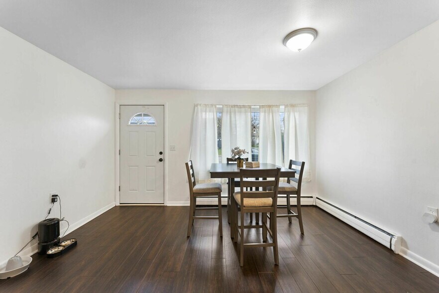 More Photos Of 101 Hooper Rd, Endicott Apartments For Sale