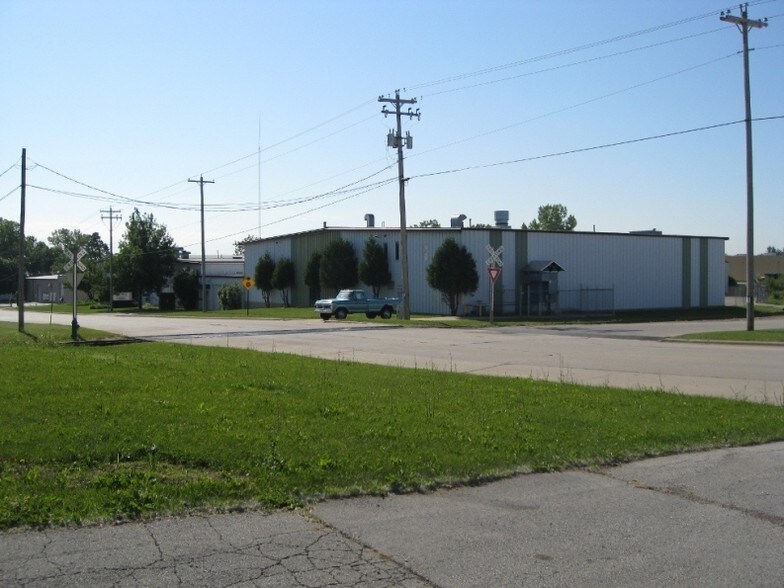 More Photos Of 2425 Hutson Rd, Green Bay Manufacturing For Sale