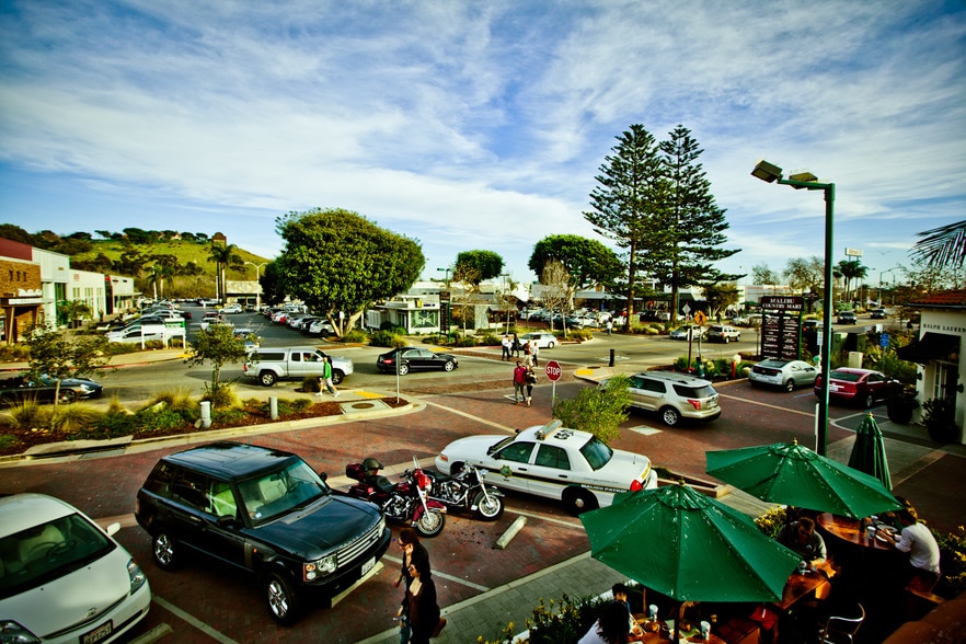 More Photos Of 3835 Cross Creek, Malibu Unknown For Lease