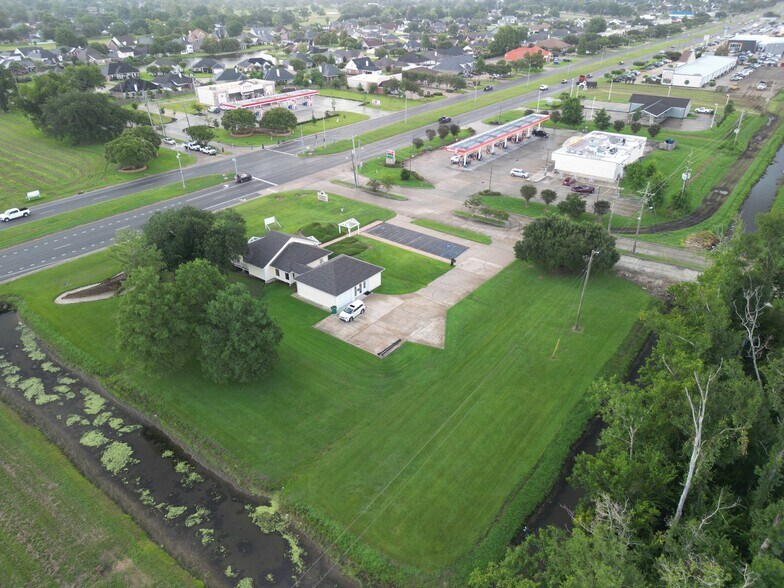 More Photos Of 669 Belle Terre Blvd, La Place Office For Sale