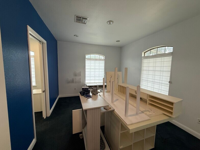 More Photos Of 3440 Eldorado Pky, McKinney Office For Sale