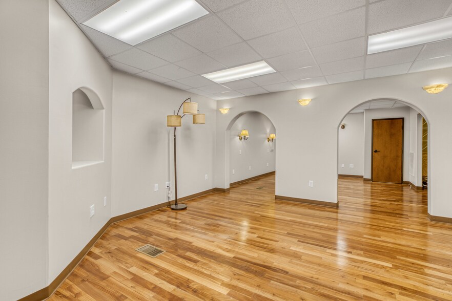 More Photos Of 5238 Evers Rd, San Antonio Warehouse For Sale