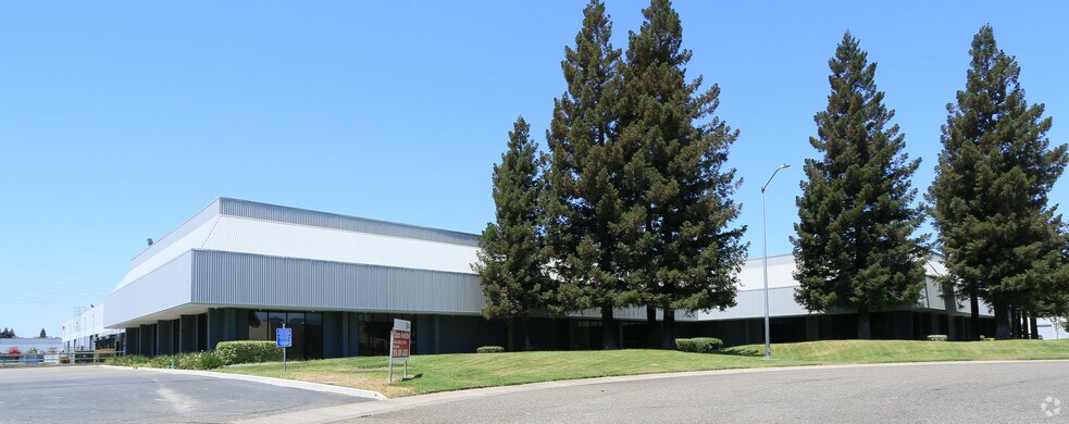 More Photos Of 4119 S Market Ct, Sacramento Unknown For Lease