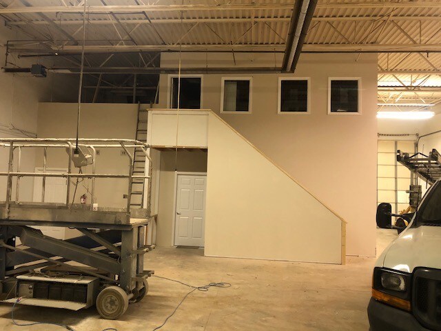 More Photos Of 35468 Groesbeck Hwy, Clinton Township Warehouse For Lease