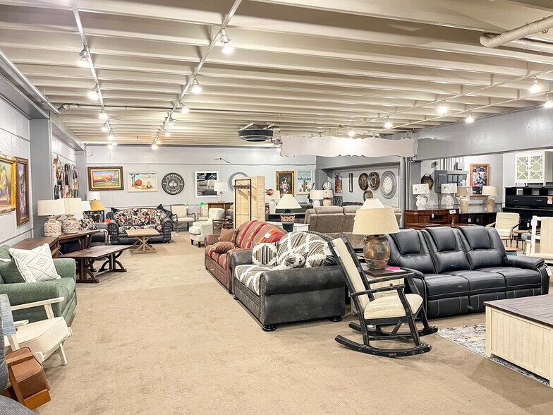 More Photos Of 174 W 200 N, Cedar City General Retail For Sale