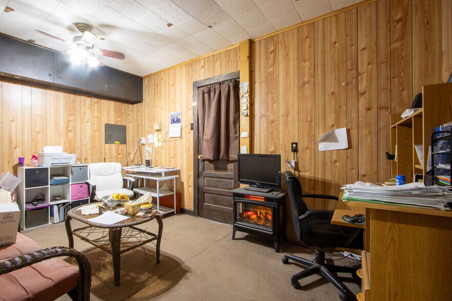 More Photos Of 274 E Front St, Hancock General Retail For Sale