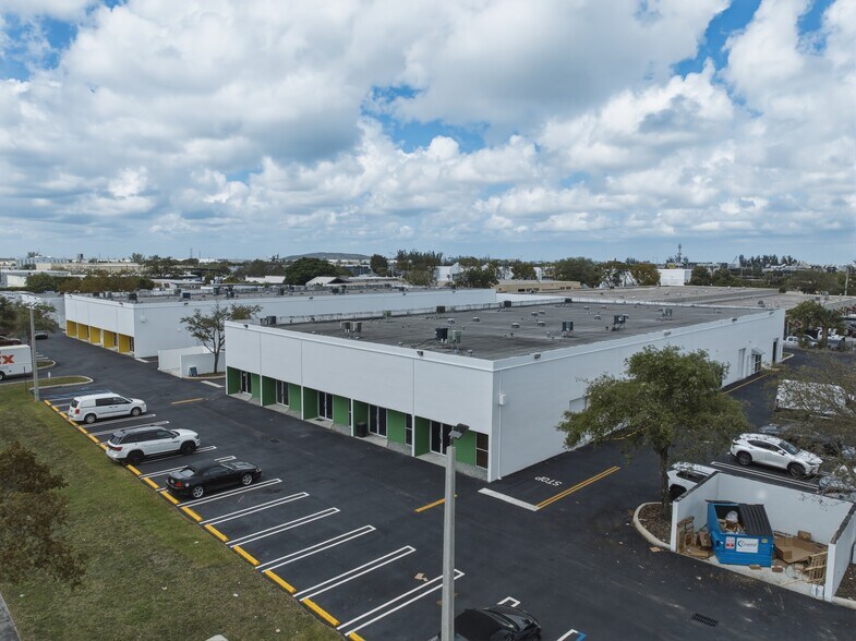 More Photos Of 6700-6724 NW 72nd Ave, Miami Unknown For Lease