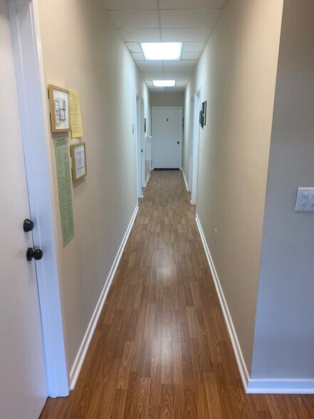 More Photos Of 2201 Boundary St, Beaufort Loft Creative Space For Sale