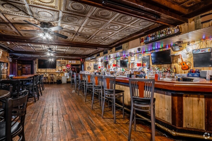 More Photos Of 4853 W Henrietta Rd, Henrietta Hotel For Sale