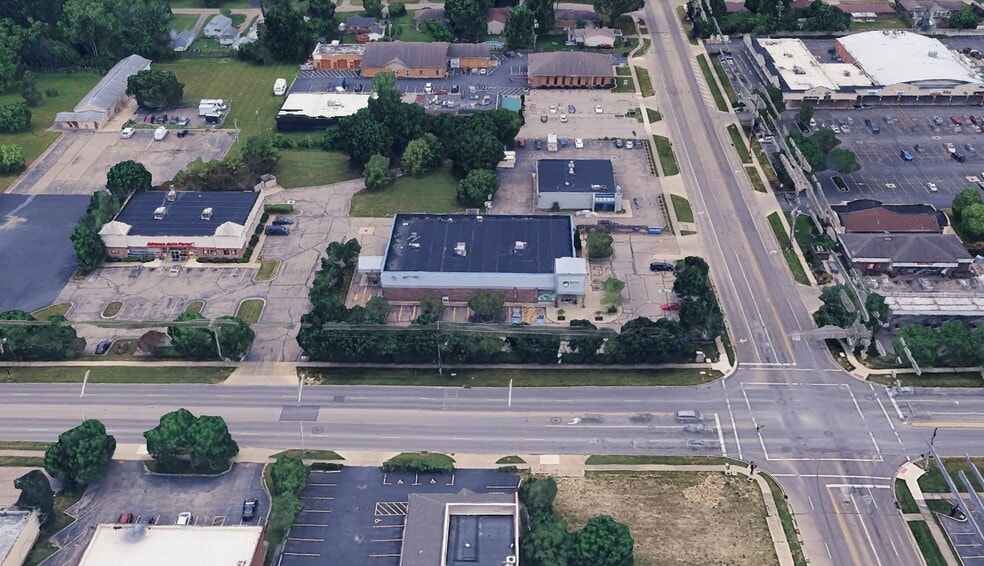 More Photos Of 1320 E Stroop Rd, Kettering Drugstore For Sale