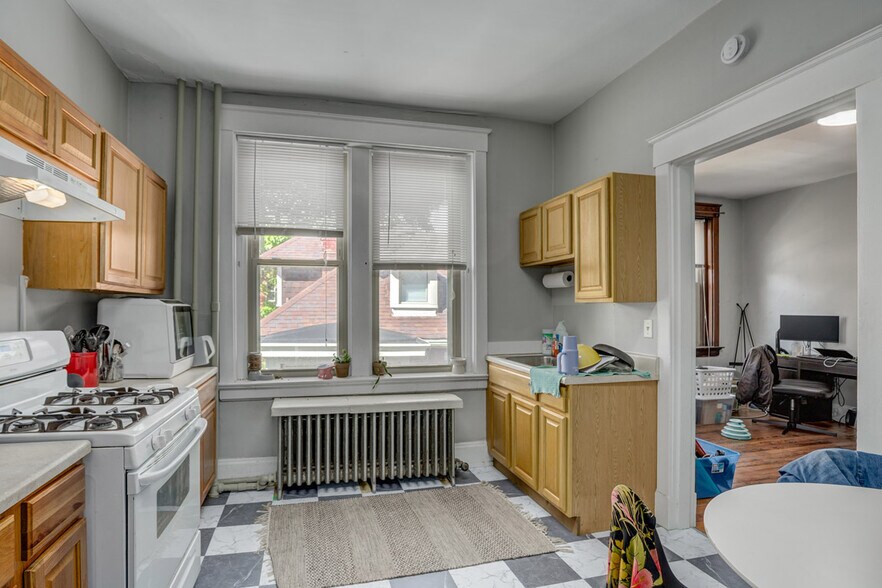 More Photos Of 1801 Chase Ave, Cincinnati Apartments For Sale