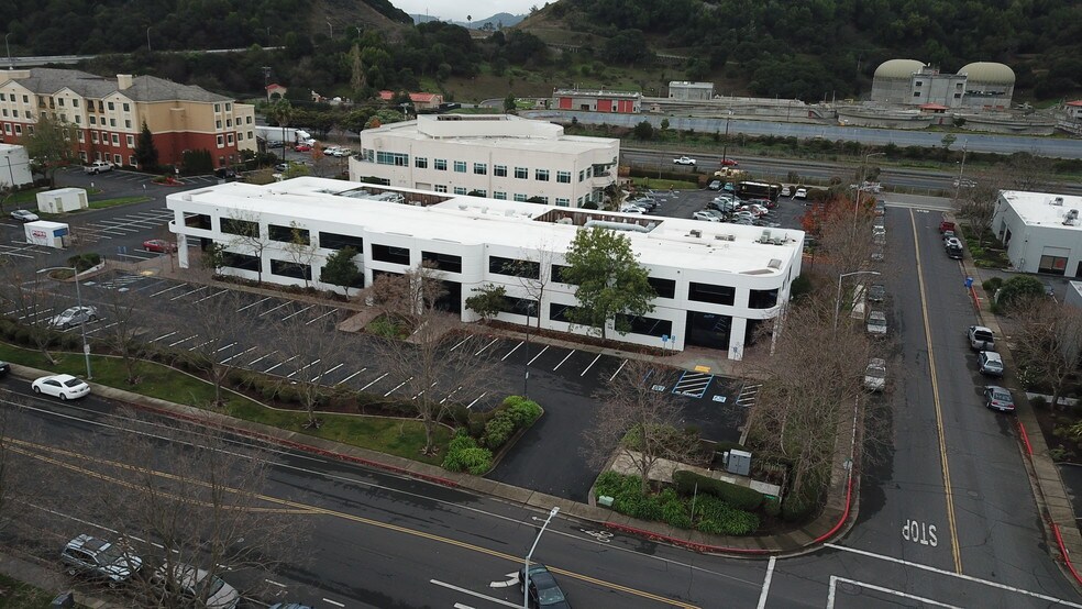 More Photos Of 2591-2597 Kerner Blvd, San Rafael Research And Development For Lease