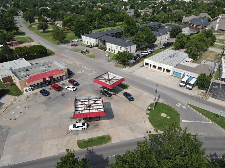 More Photos Of 7926 N May Ave, Oklahoma City Storefront Retail Office For Lease