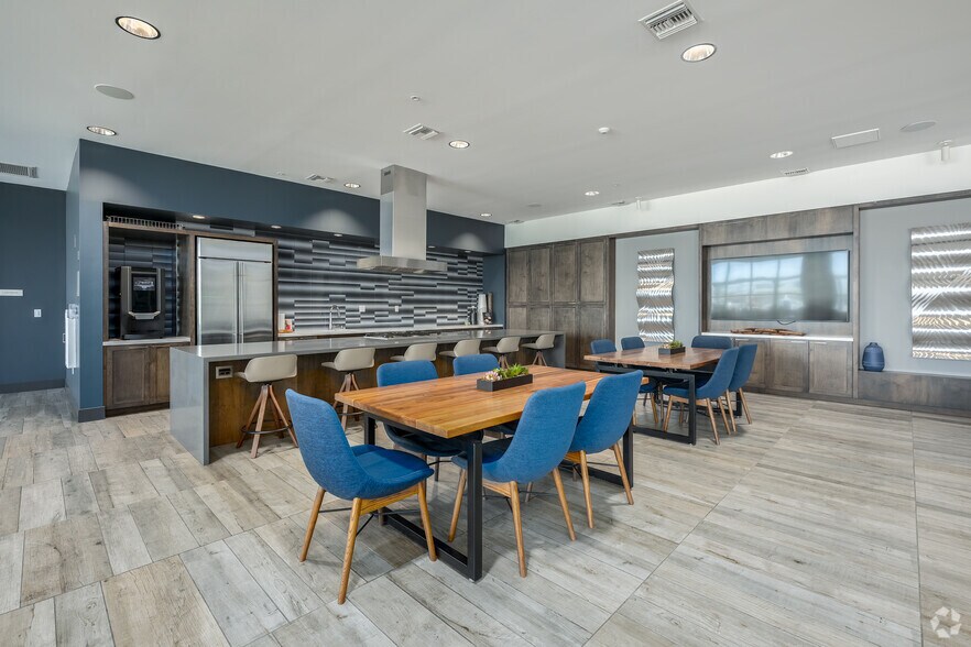 More Photos Of 3675 T St, Sacramento Apartments For Lease