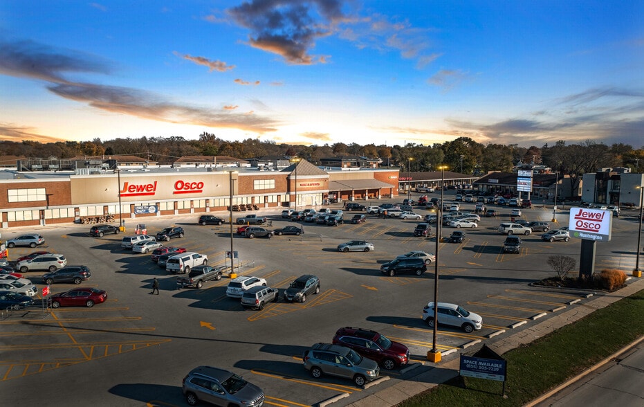 More Photos Of 8707-8767 Ridgeland Ave, Oak Lawn Unknown For Lease