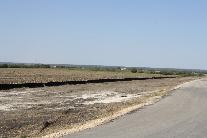 More Photos Of 250 County Road 216, Jarrell Land For Sale