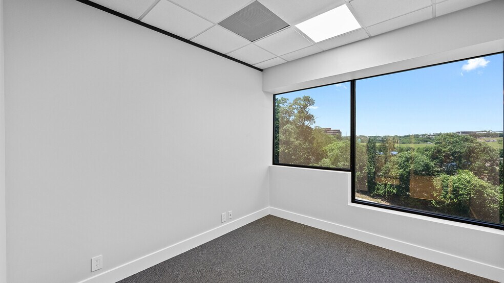 More Photos Of 1301 S Capital of Texas Hwy, West Lake Hills Office Residential For Sale