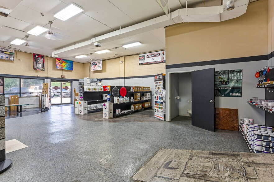 More Photos Of , Broomall Flex For Sale