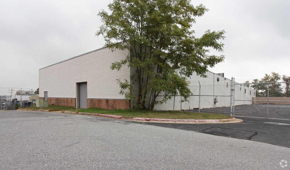 Primary Photo Of 9157 Whiskey Bottom Rd, Laurel Warehouse For Lease