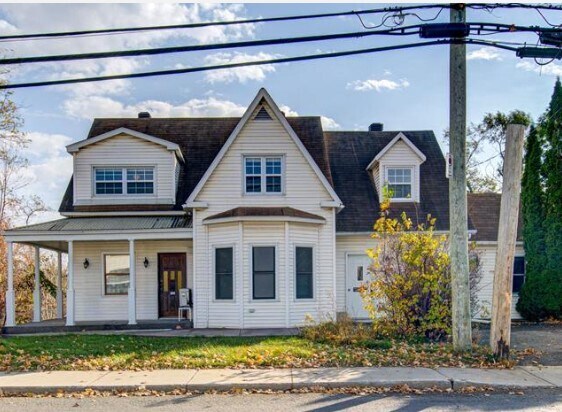 Primary Photo Of 114 Boul Des Prairies, Laval Office For Sale