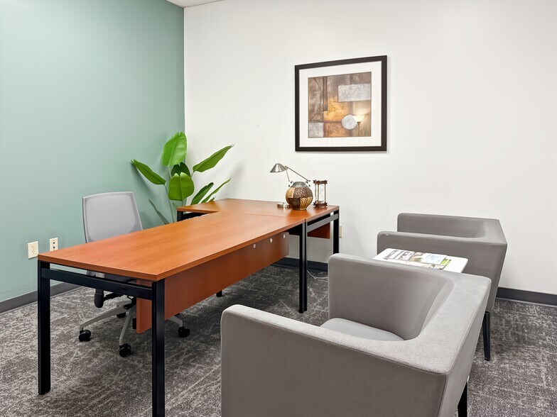 More Photos Of 7027 Old Madison Pike NW, Huntsville Coworking Space