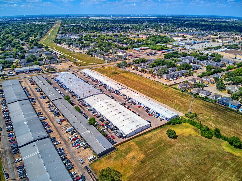 More Photos Of 11450 Bissonnet St, Houston Warehouse For Lease