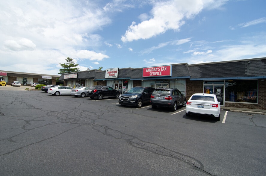 More Photos Of 1525-1555 E New Circle Rd, Lexington Unknown For Lease