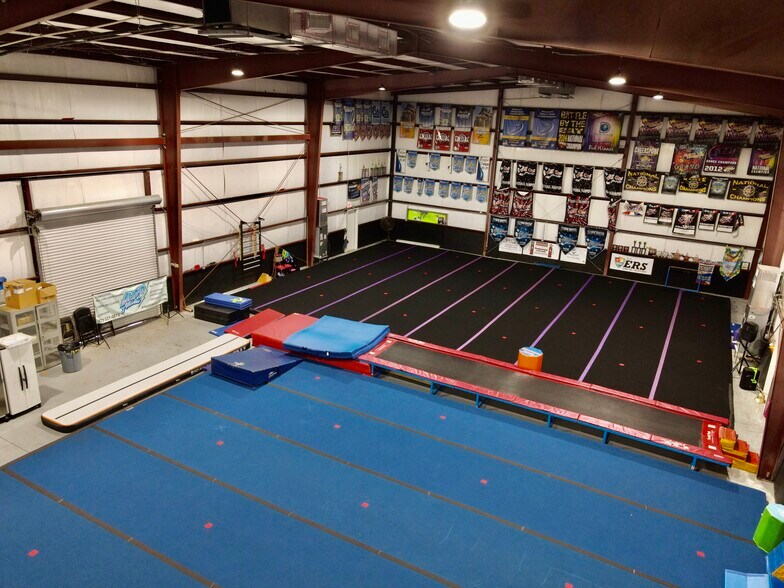 More Photos Of 9050 16th Pl, Vero Beach Warehouse For Lease