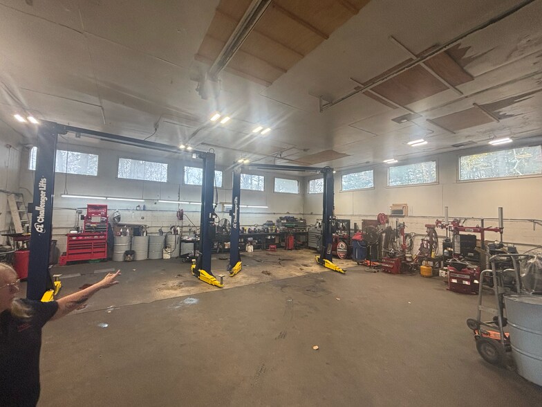 More Photos Of 434 Boston Post Rd, Warren Industrial For Sale