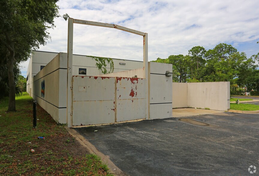 More Photos Of 1610 W International Speedway Blvd, Daytona Beach Medical For Sale