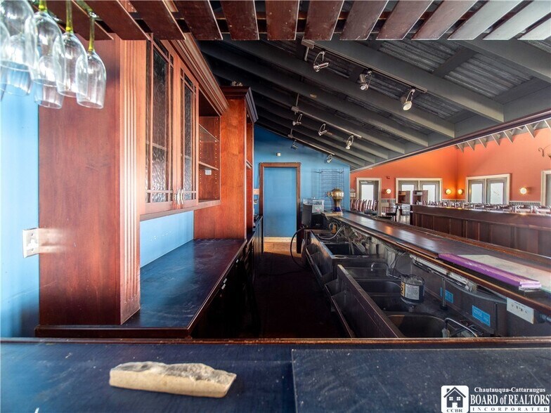 More Photos Of 188 S Erie St, Mayville Restaurant For Lease