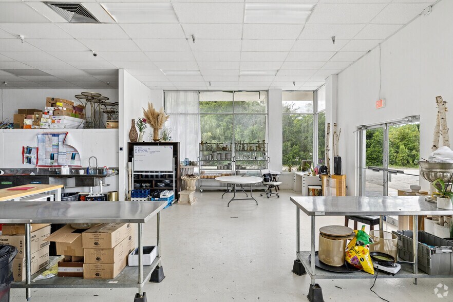 More Photos Of 7501 E 15th St, Sarasota Land For Lease