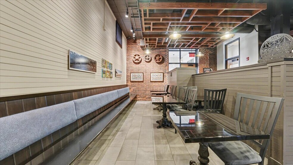 More Photos Of 102 Walnut St, Winona Office Residential For Sale