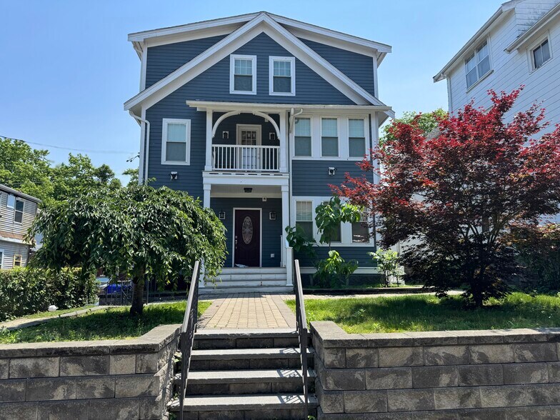 Primary Photo Of 11-13 Pierce st, Boston Apartments For Sale