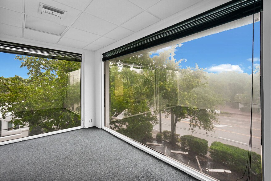 More Photos Of 150 E Davie Blvd, Fort Lauderdale Medical For Lease