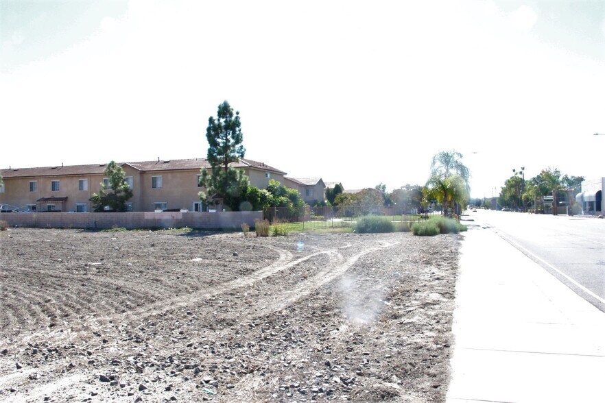 More Photos Of SEC Esplanade & Santa Fe Ave @ SEC Esplanade Ave & Santa Fe Ave, San Jacinto Land For Sale