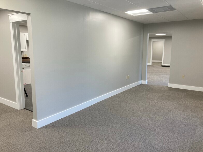 More Photos Of 1064 Gardner Rd, Charleston Medical For Lease