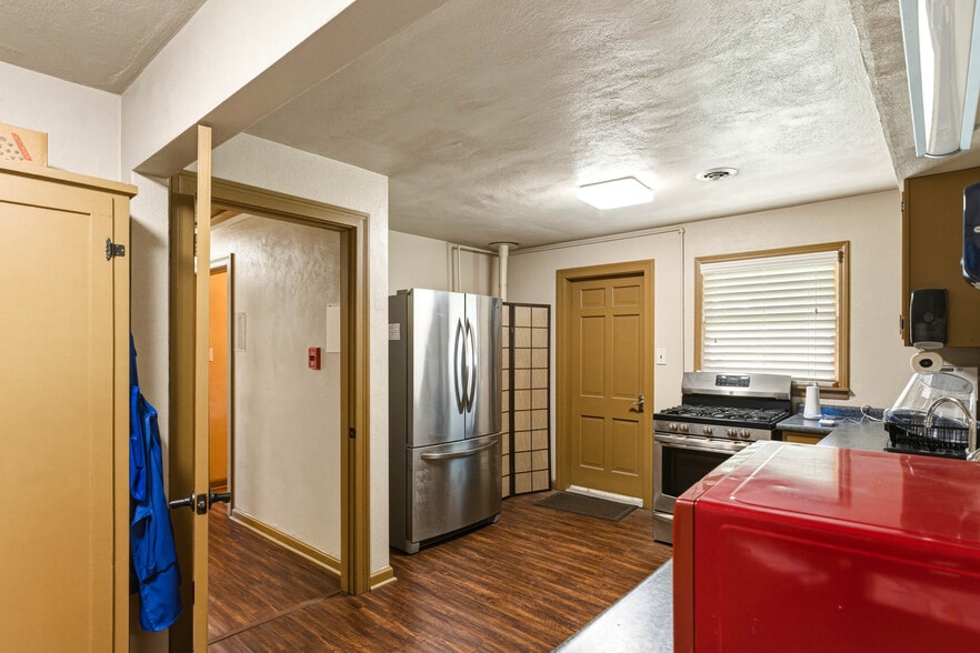 More Photos Of 13908 Dixie Hwy, Louisville Religious Facility For Sale
