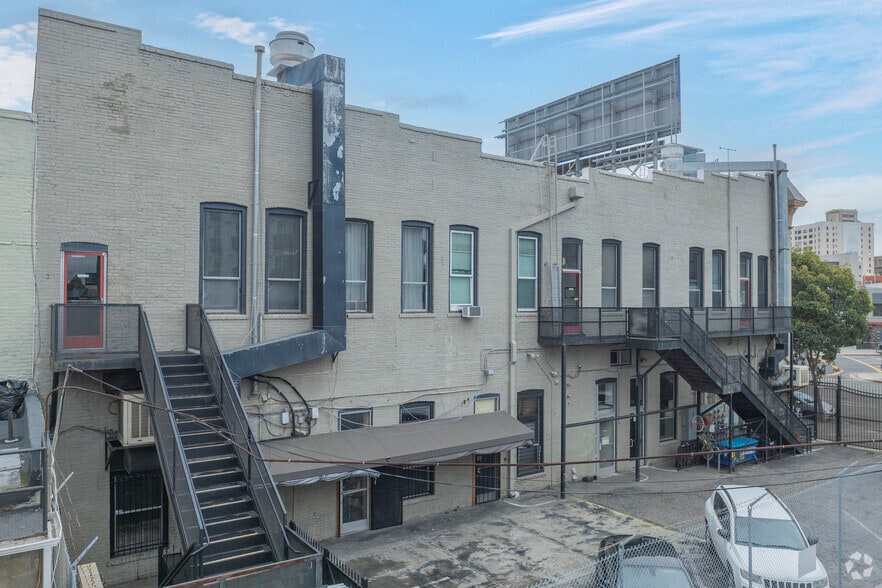 More Photos Of 1901-1915 San Pablo Ave, Oakland Storefront Retail Office For Lease