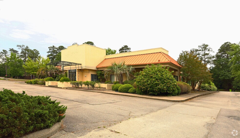 More Photos Of 2547 Decker Blvd, Columbia Restaurant For Sale