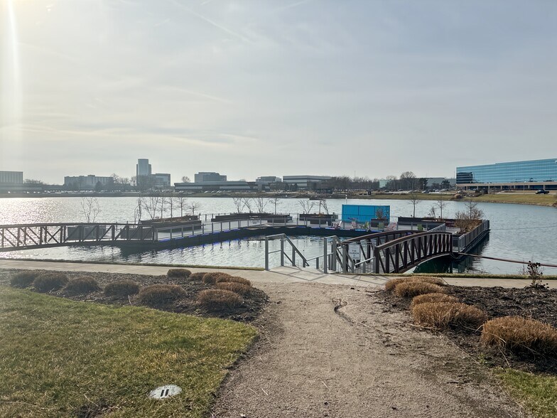 More Photos Of 9465 Counselors Row, Indianapolis Coworking Space