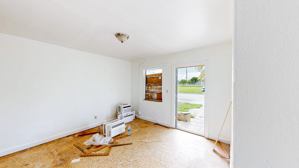 More Photos Of 1478 NW 2nd Ave, Florida City Multifamily For Sale