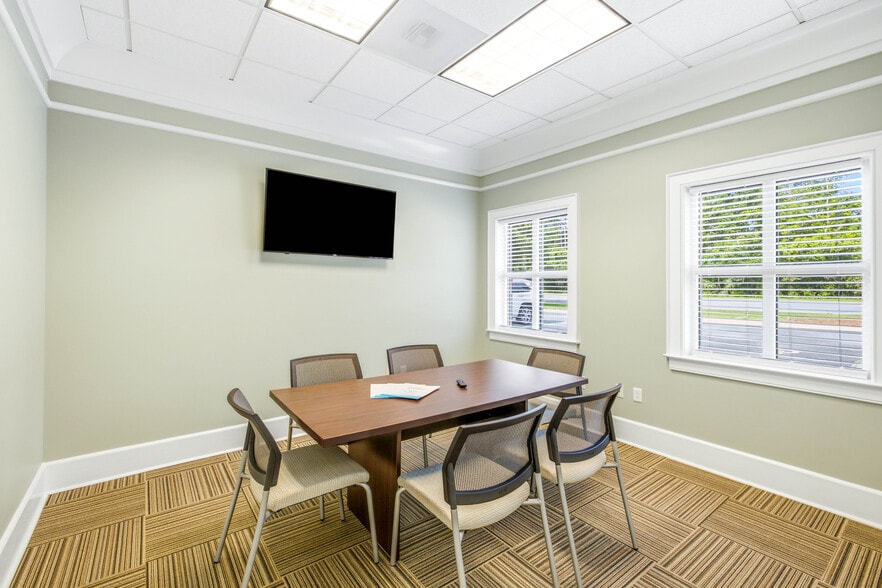 More Photos Of 5784 Chumuckla Hwy, Pace Freestanding For Lease