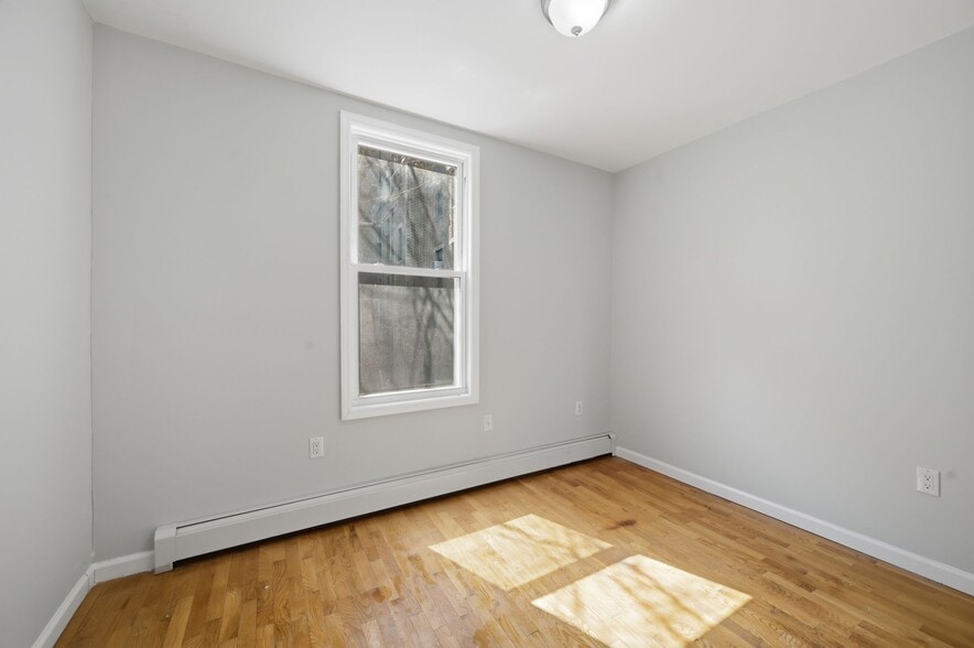 More Photos Of 576 E 169th St, Bronx Storefront Retail Residential For Sale