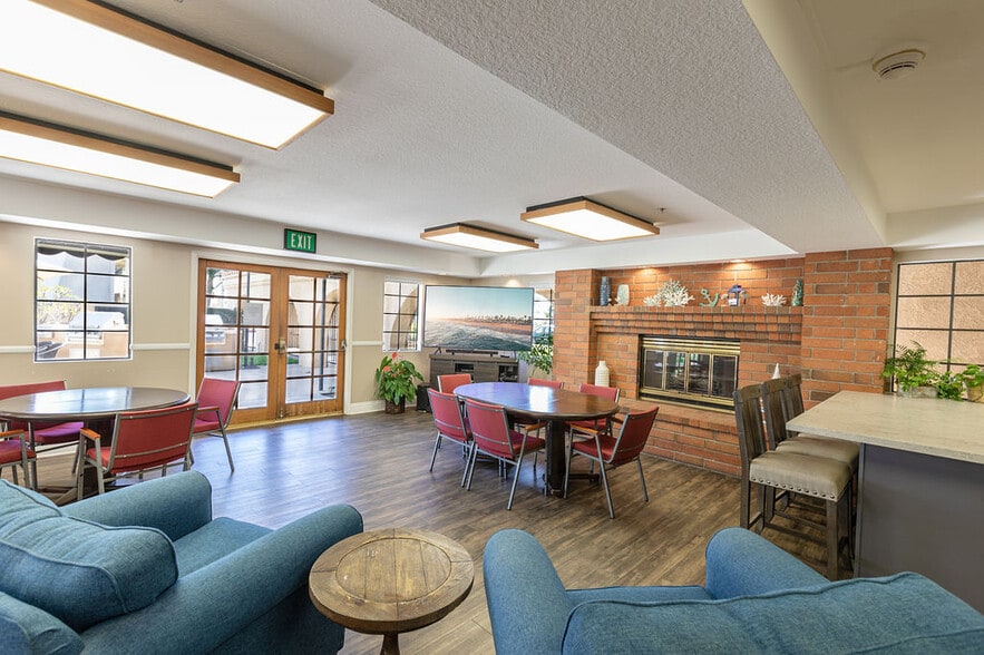 More Photos Of 18700 Florida St, Huntington Beach Apartments For Sale