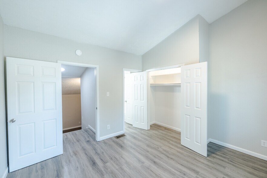 More Photos Of 961 Old Hickory Blvd, Jackson Apartments For Sale