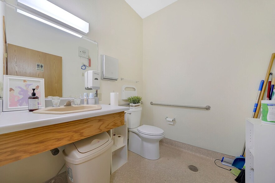 More Photos Of 19881 State Highway 88, Pine Grove Office Residential For Sale